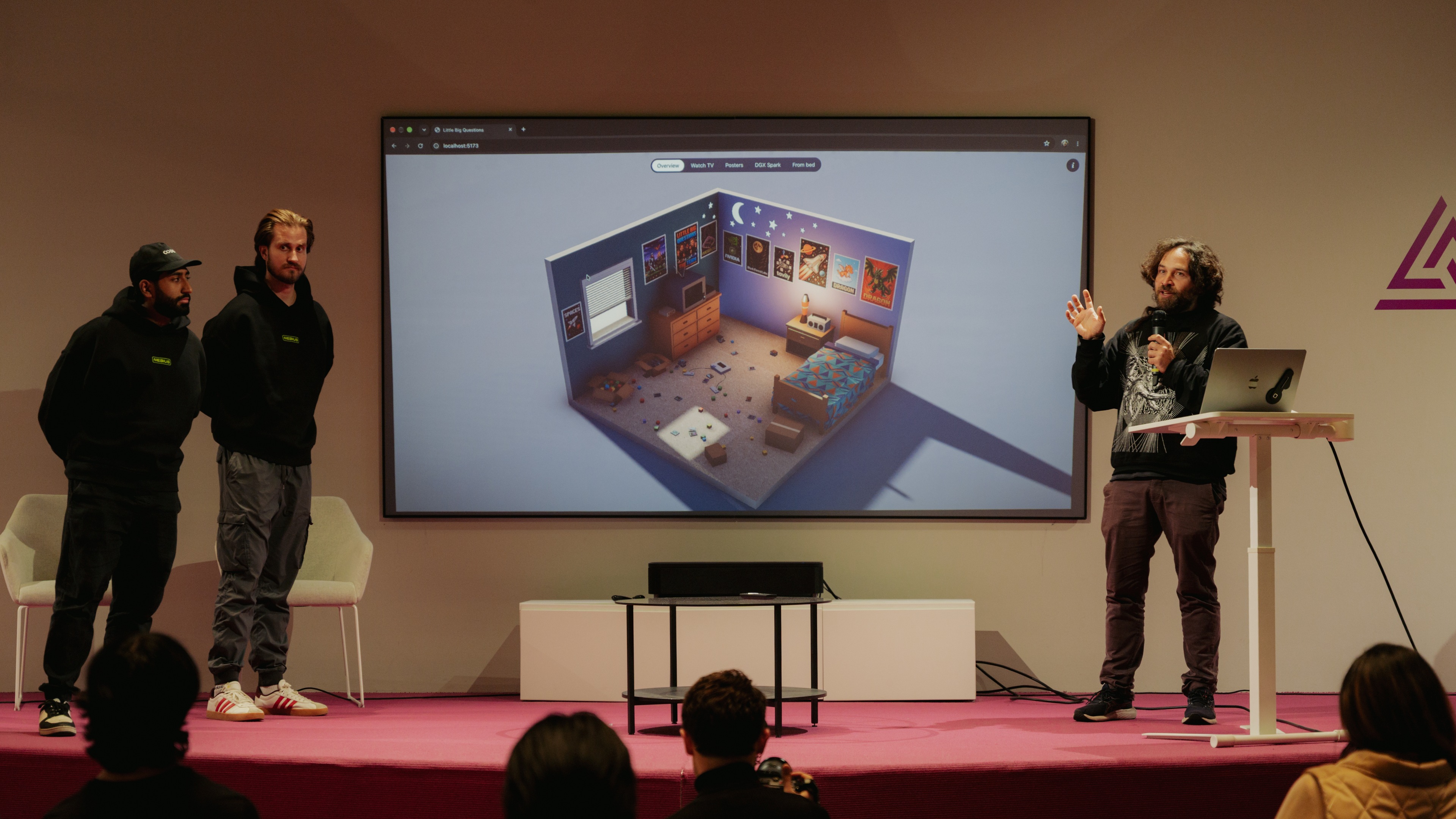 Presenting the children’s news project and its explorable 1990s bedroom